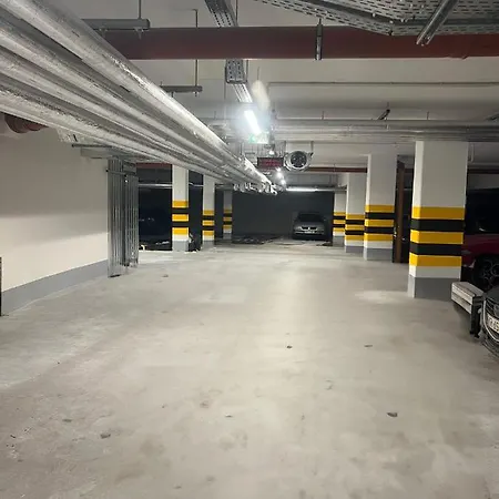 Crystal Luxury With Free Parking In Cracow For 4 Guests Cracovia