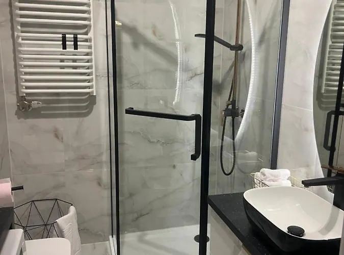 Crystal Luxury With Free Parking In Cracow For 4 Guests *